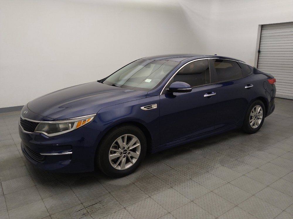 Used 2018 Kia Optima LX image 2