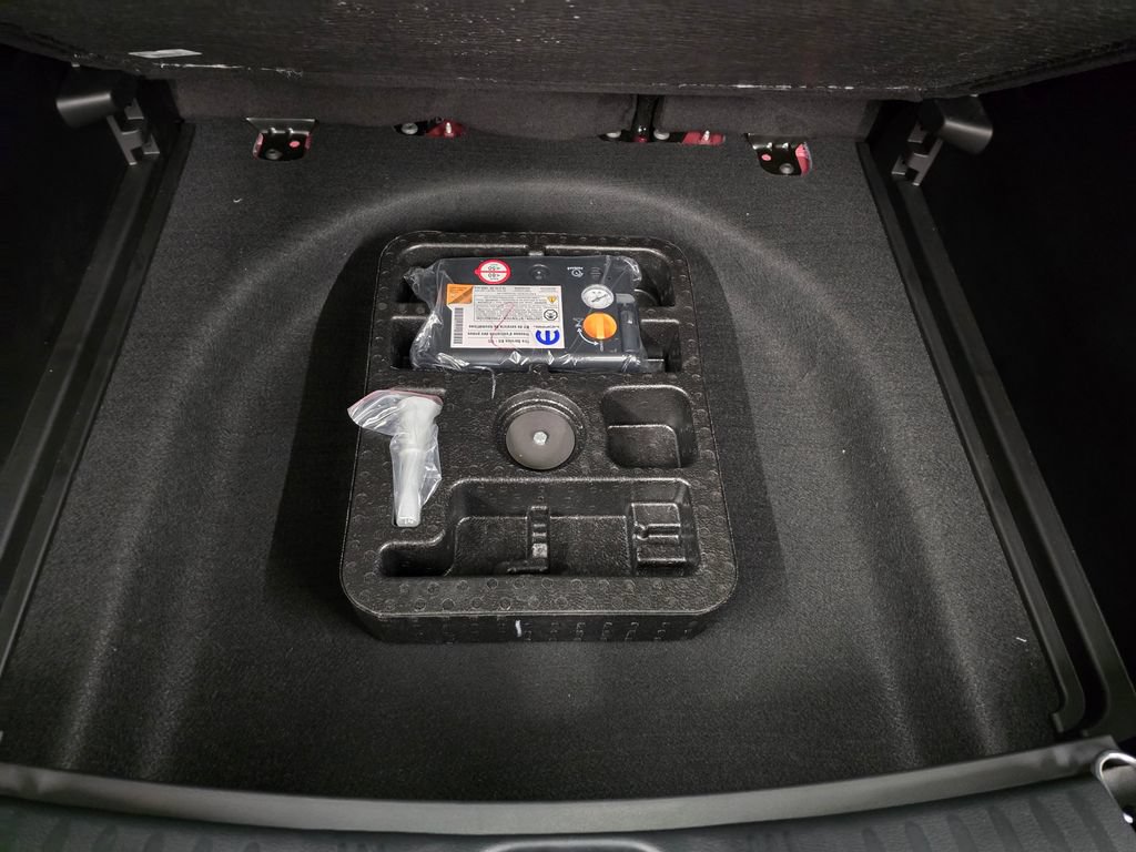 New 2026 Jeep Compass Latitude AWD/4WD image 34