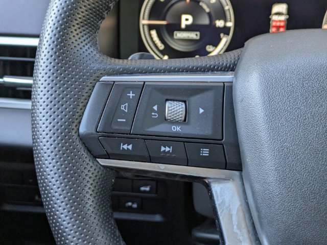 Used 2023 Mitsubishi Outlander SEL AWD/4WD image 28