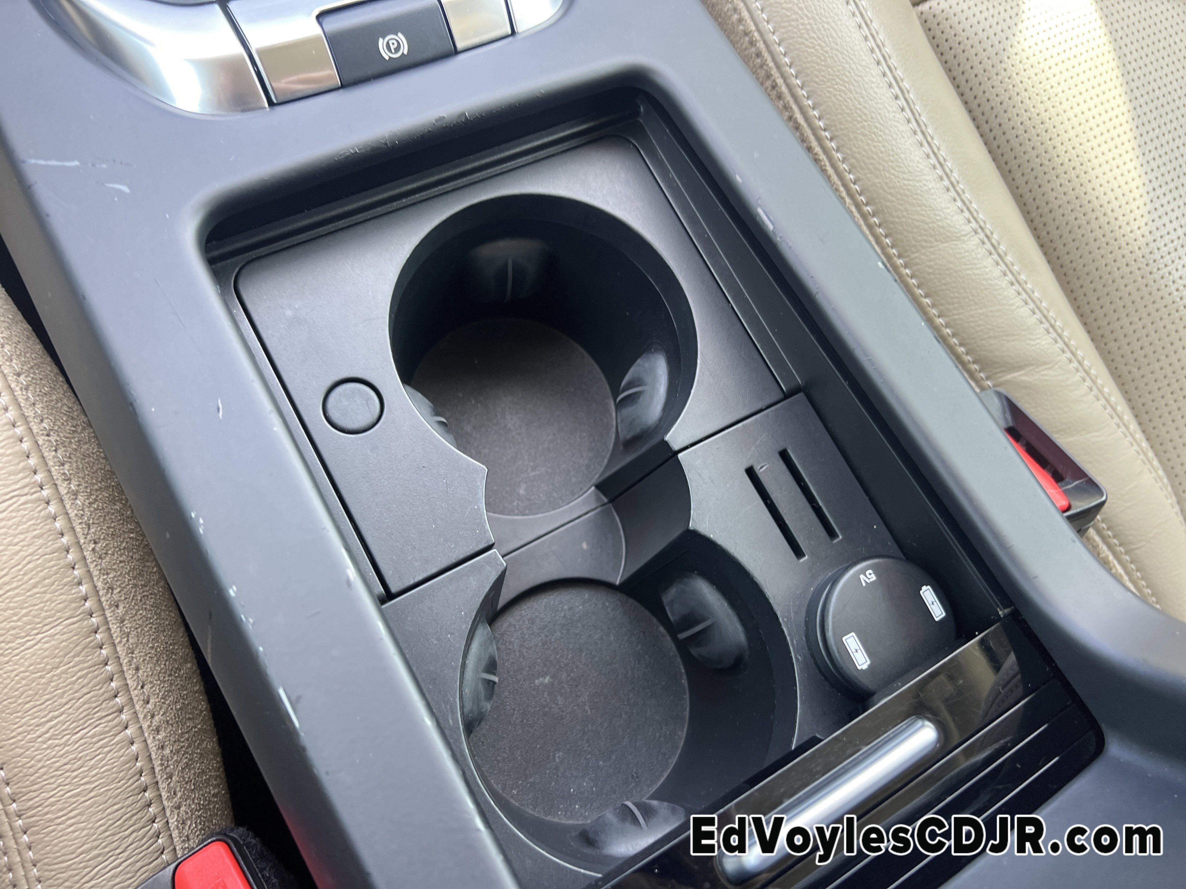 Used 2018 Land Rover Discovery Sport HSE image 39