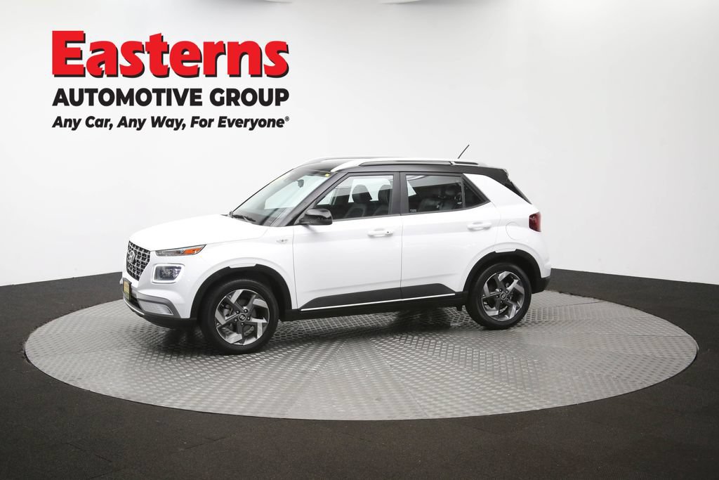 Used 2025 Hyundai Venue Limited FWD image 59