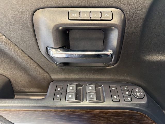 Used 2018 GMC Sierra 2500 Denali w/ Duramax Plus Package AWD/4WD image 11