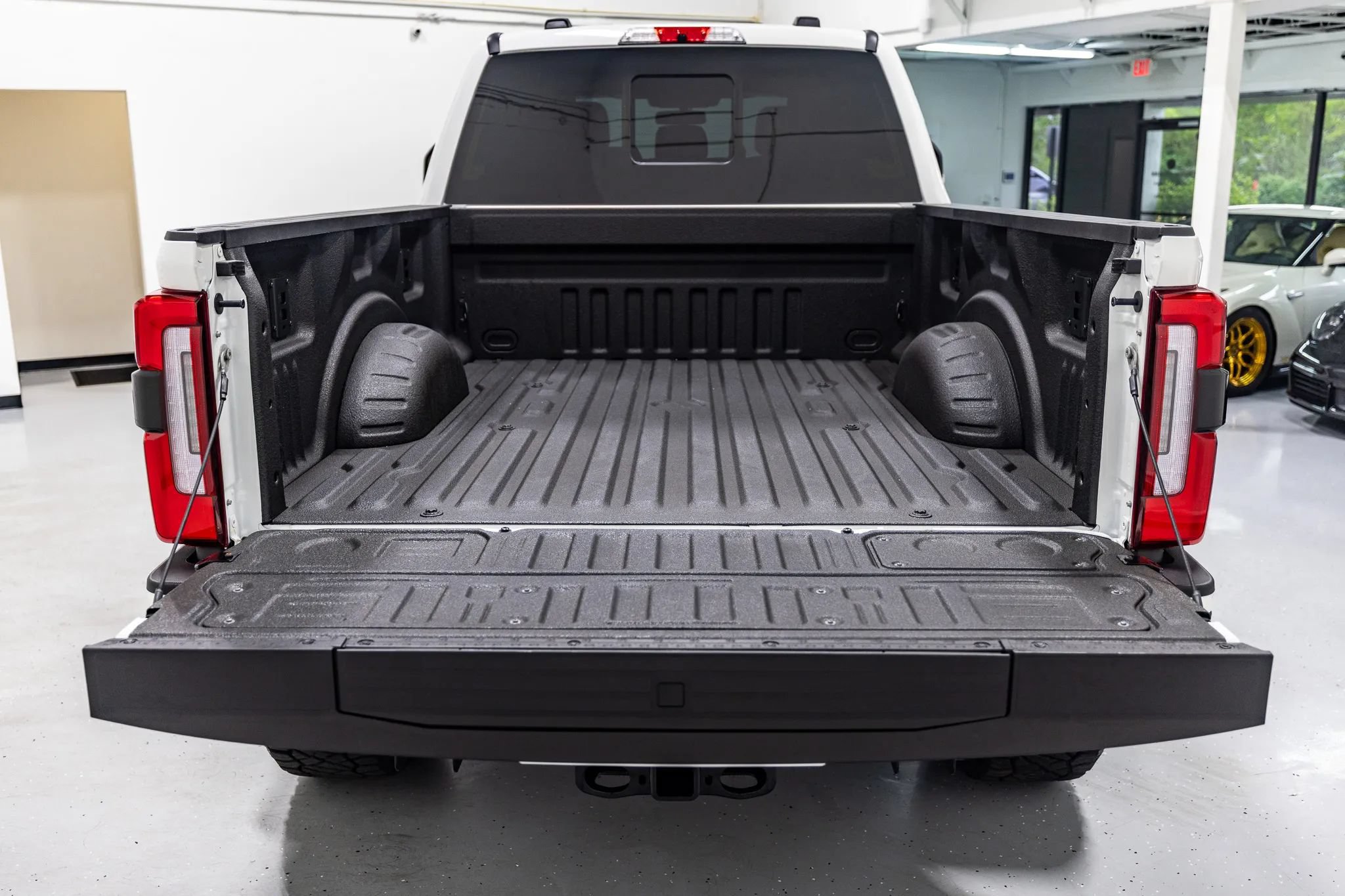Used 2026 Ford F250 Platinum w/ Tremor Off-Road Package AWD/4WD image 18