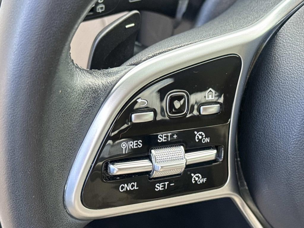 Used 2022 Mercedes-Benz GLC 300 image 24