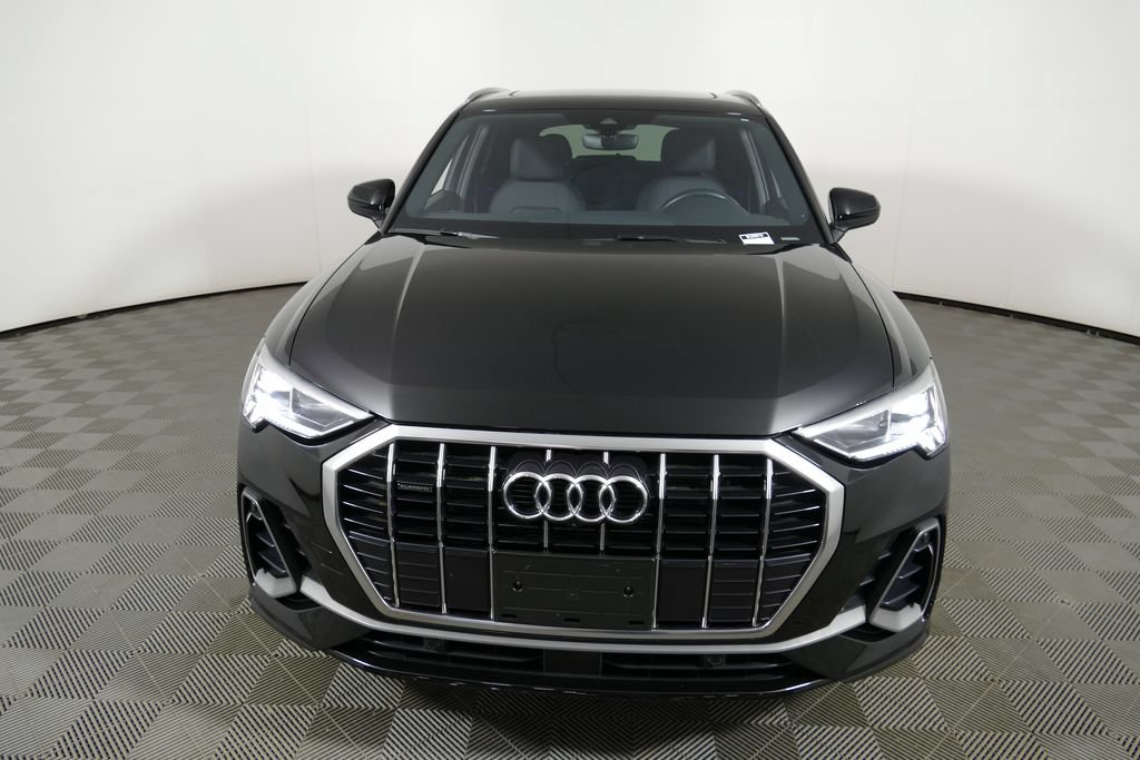Used 2023 Audi Q3 2.0T Premium Plus w/ Premium Plus Package AWD/4WD image 8