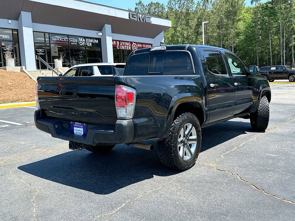 Used 2017 Toyota Tacoma Limited w/ Tow Package AWD/4WD image 7