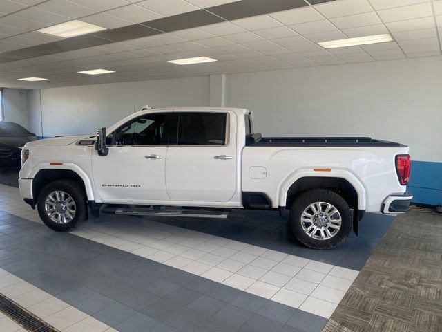 Used 2021 GMC Sierra 3500 Denali w/ Denali Ultimate Package AWD/4WD image 2