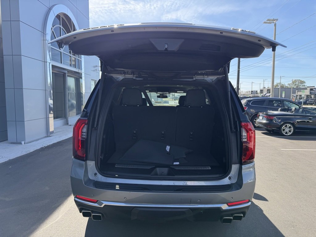 Used 2025 GMC Yukon Denali image 38