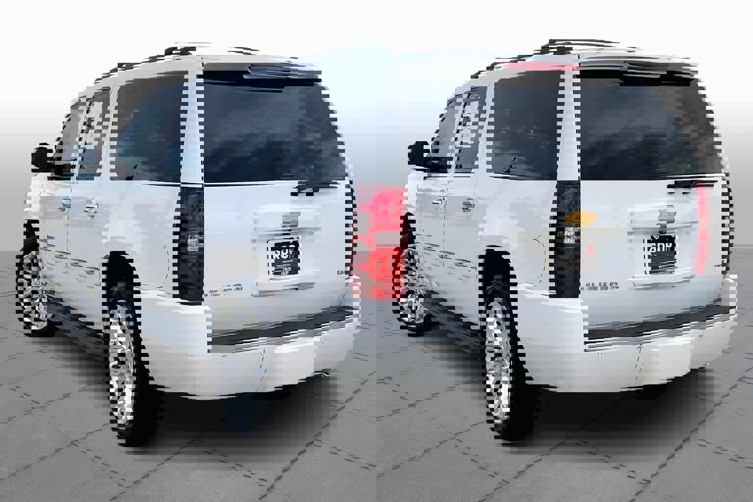 Used 2013 Chevrolet Suburban LTZ image 11