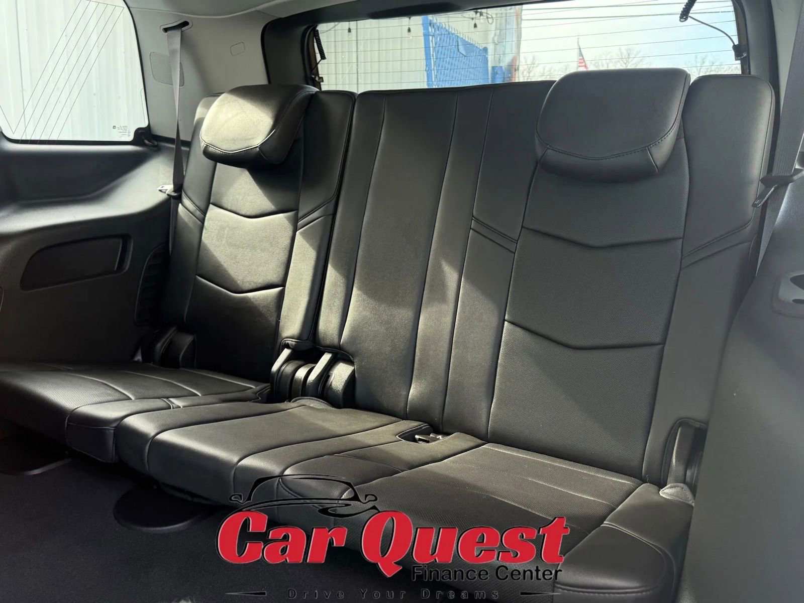 Used 2016 Cadillac Escalade Luxury image 13