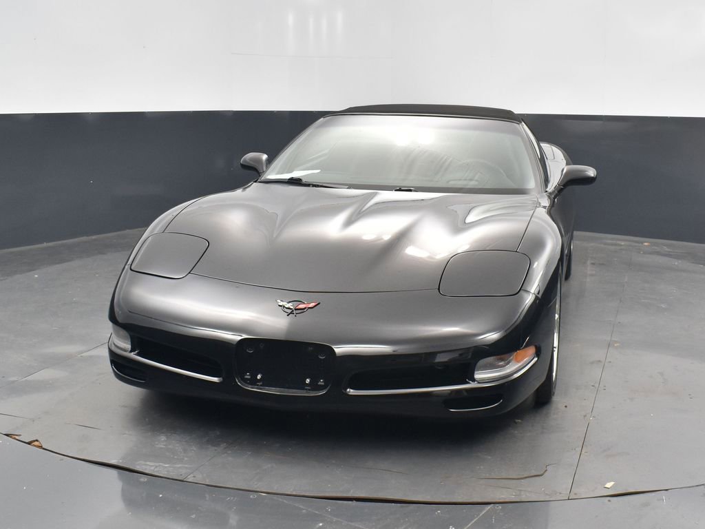 Used 2000 Chevrolet Corvette Base w/ Performance Handling Pkg image 7