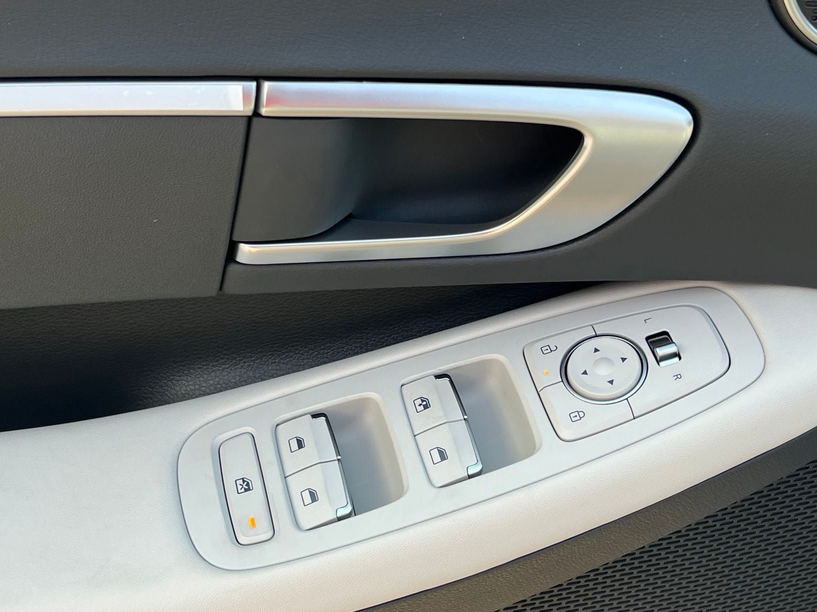 New 2026 Hyundai Sonata SE FWD image 23