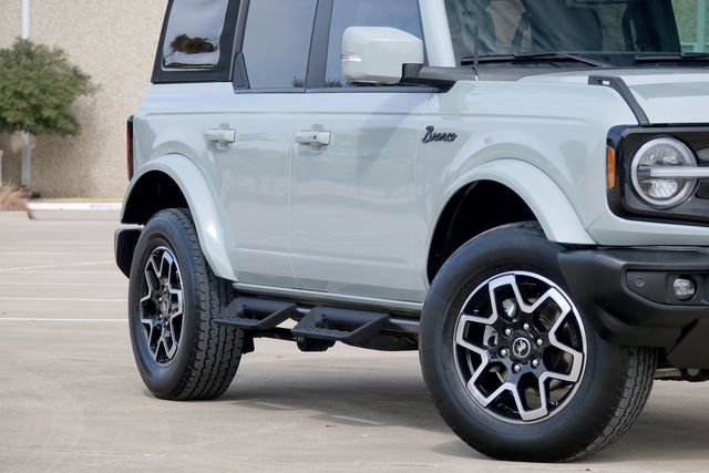 Used 2023 Ford Bronco Outer Banks image 19