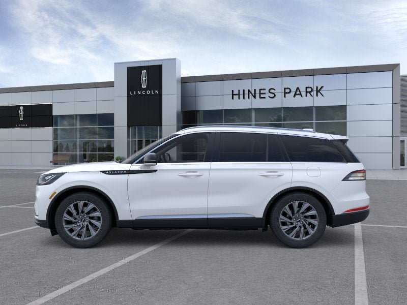 New 2026 Lincoln Aviator AWD image 3