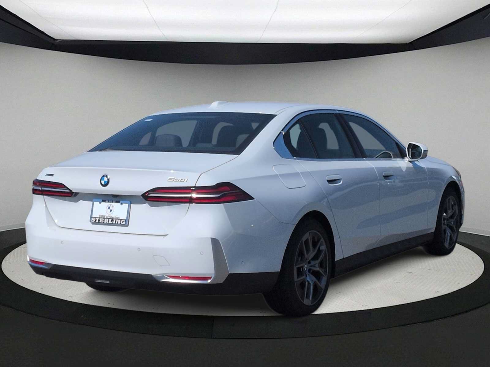 Used 2026 BMW 530i xDrive AWD/4WD image 8
