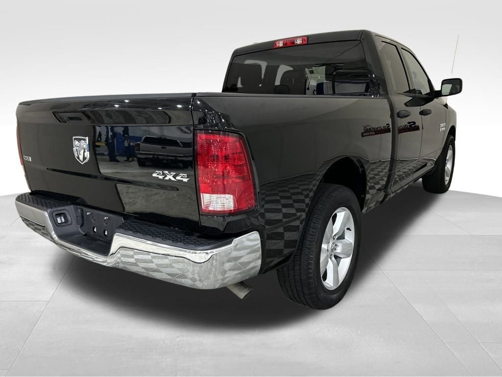 Used 2024 RAM 1500 Classic SLT image 7