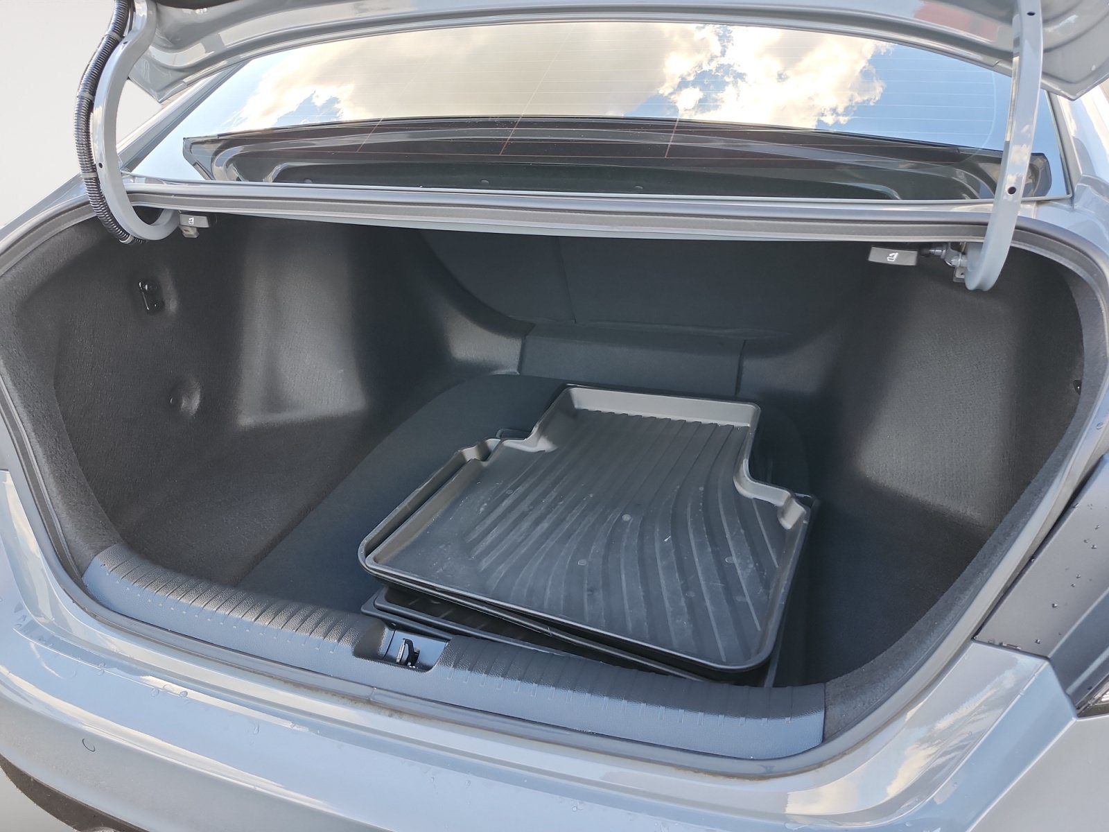 Used 2025 Honda Accord Touring image 15