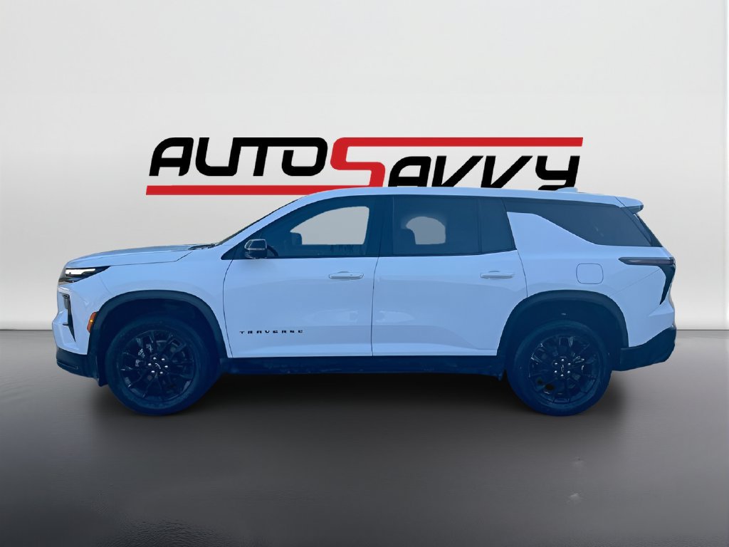Used 2024 Chevrolet Traverse LS w/ Midnight/Sport Edition FWD image 4