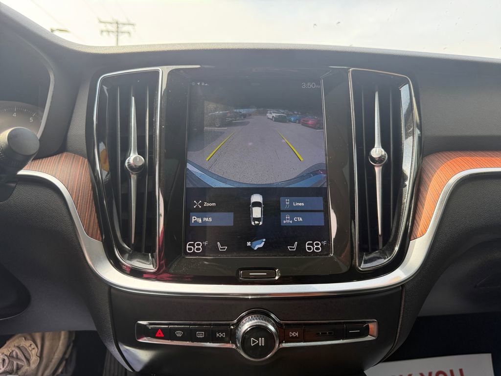 Used 2021 Volvo S60 T5 Momentum image 22