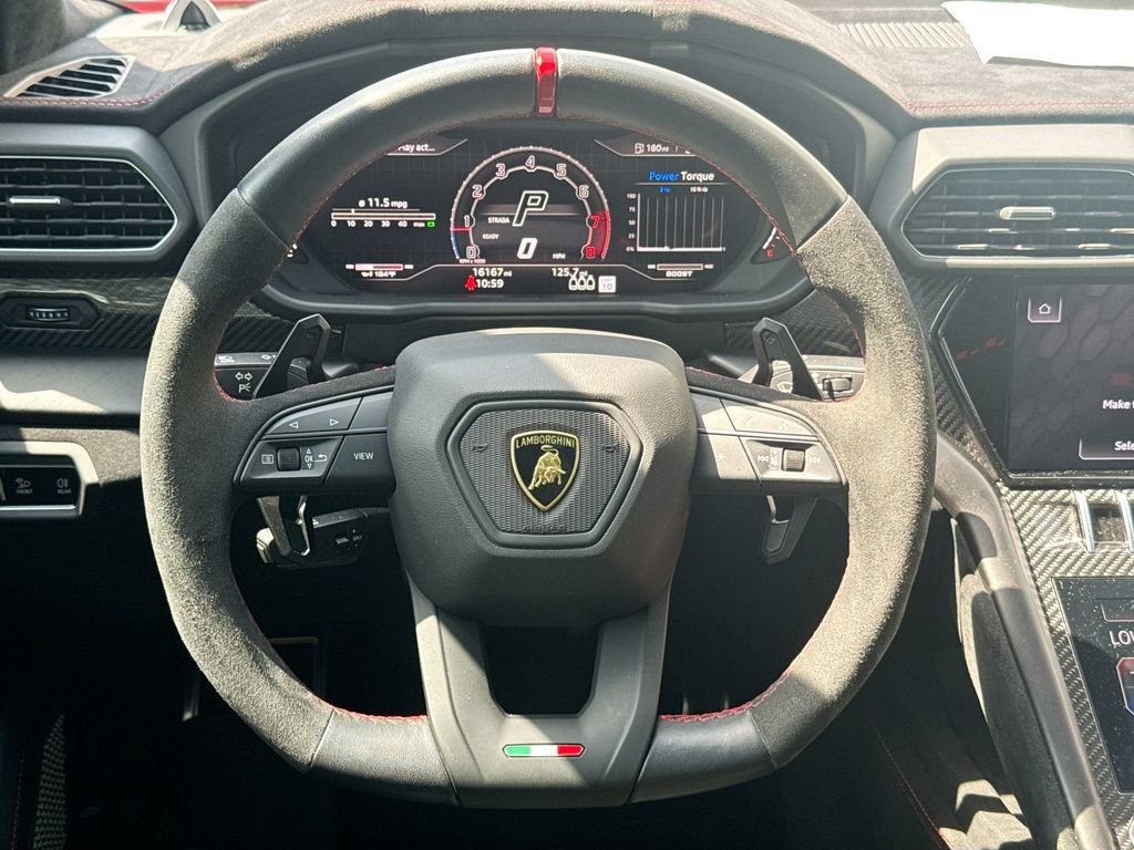 Used 2023 Lamborghini Urus Performante AWD/4WD image 11