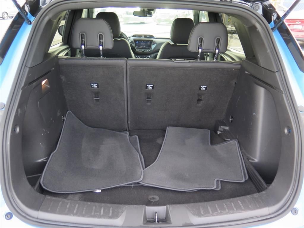 Used 2023 Chevrolet TrailBlazer RS w/ Convenience Package image 17