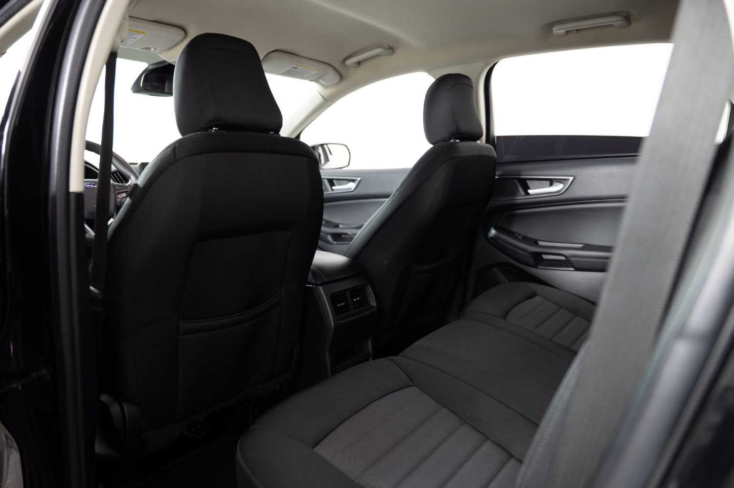 Used 2022 Ford Edge SE w/ Black Appearance Package image 20