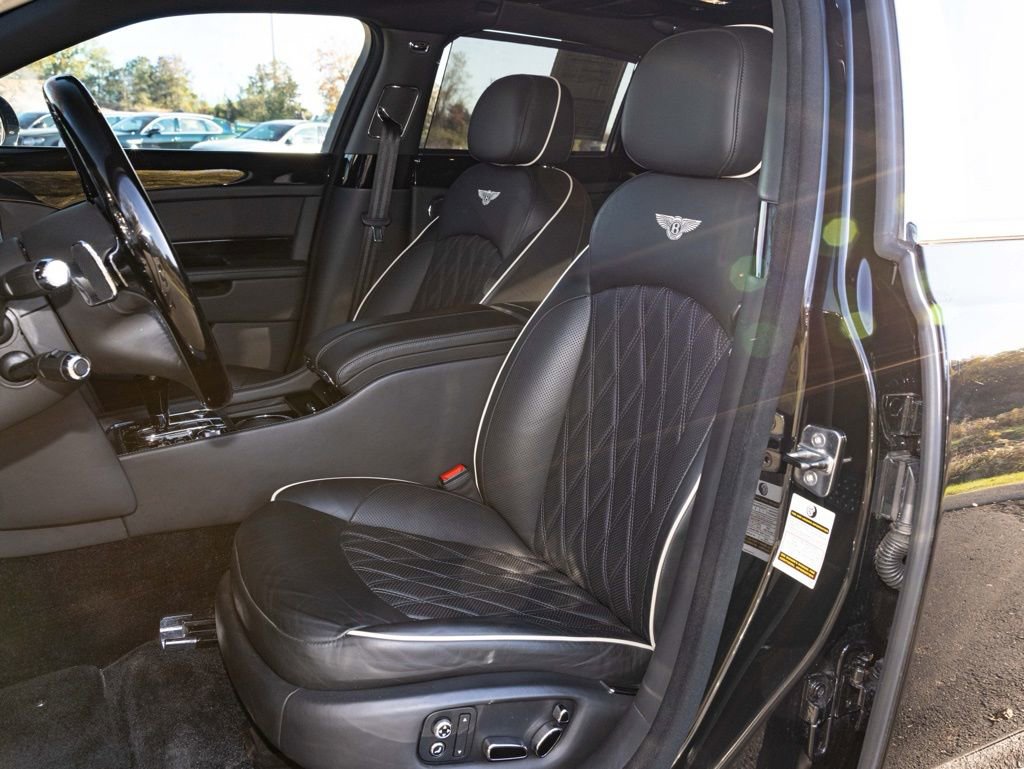 Used 2020 Bentley Mulsanne image 27