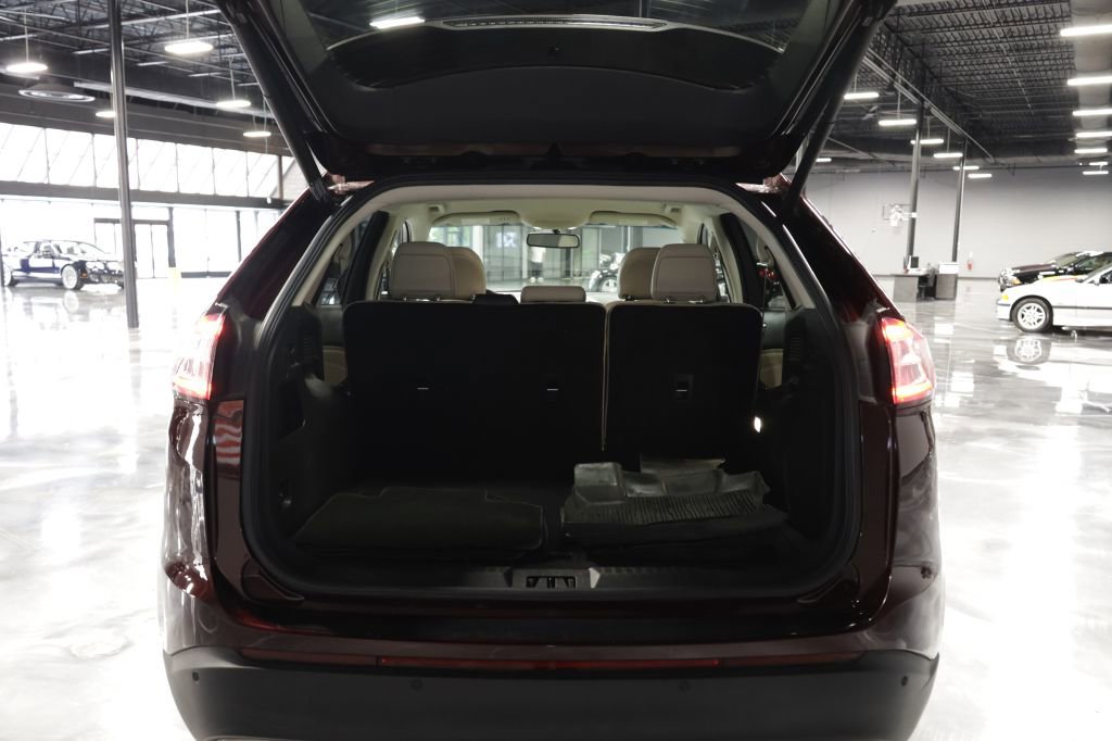 Used 2017 Ford Edge Titanium w/ Technology Package image 26