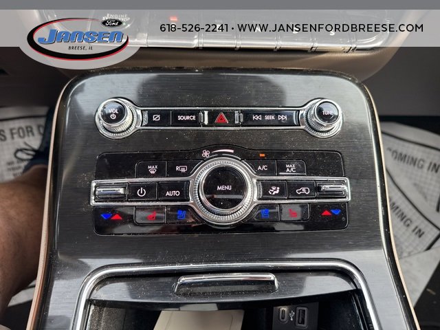 Used 2022 Lincoln Nautilus Reserve w/ Equipment Group 201A image 23