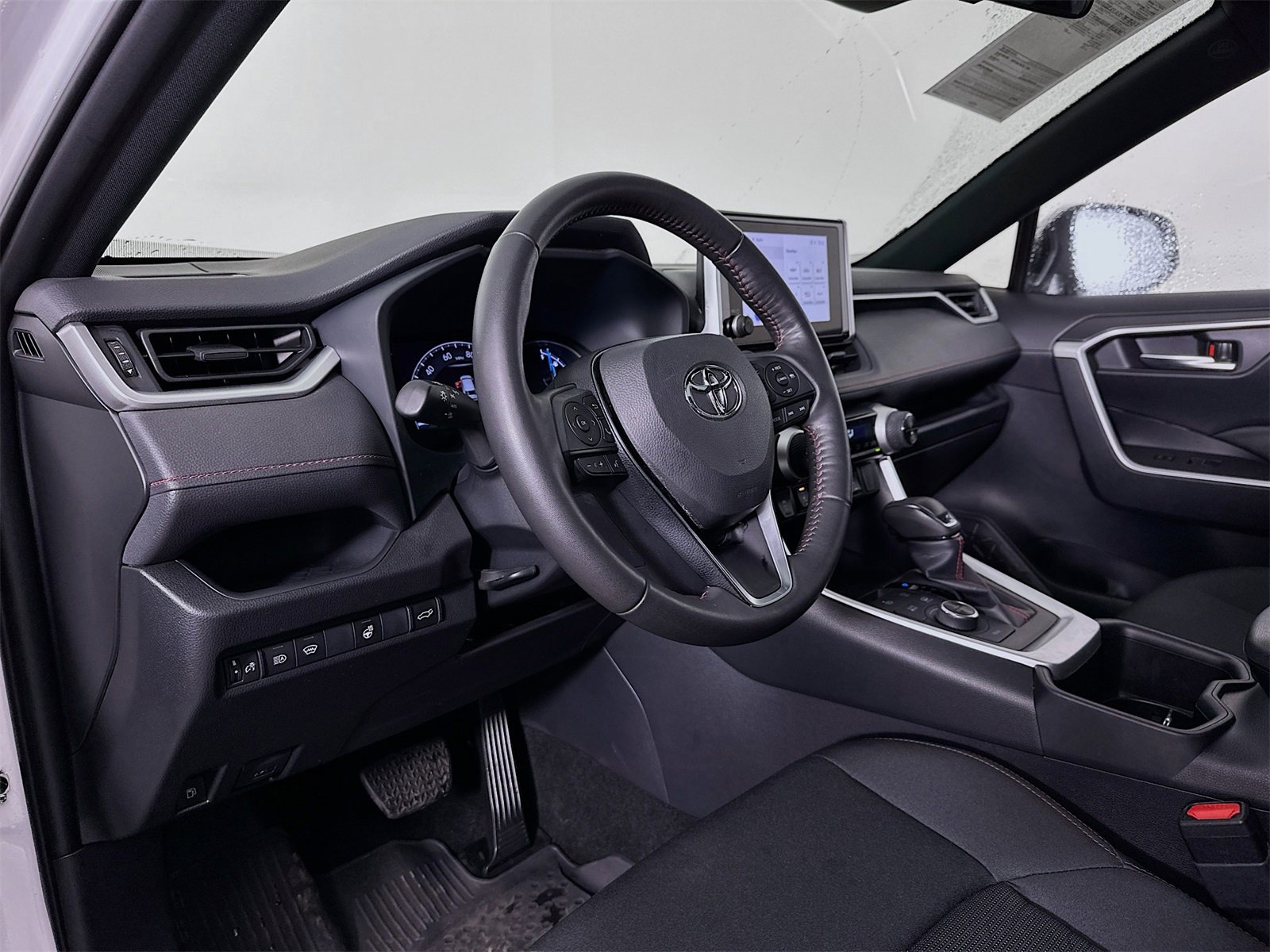 Certified 2024 Toyota RAV4 SE image 9