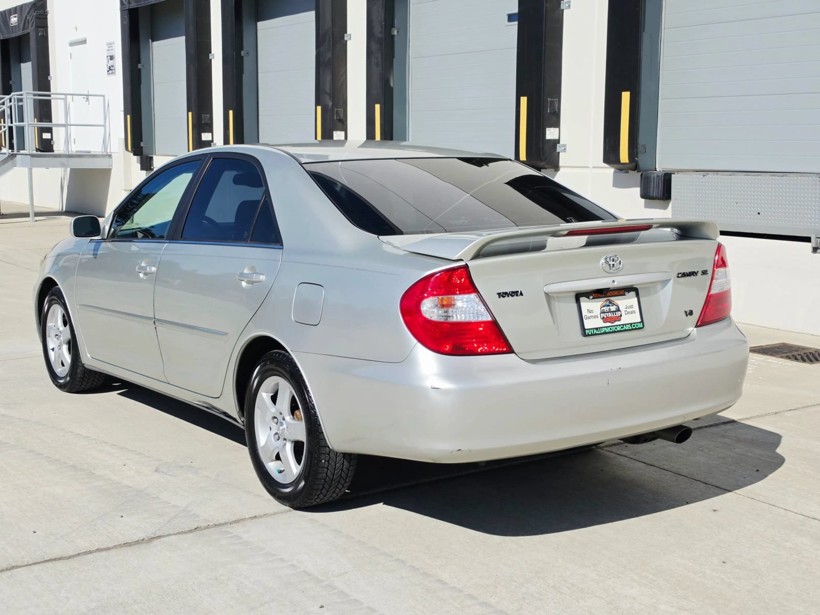 Used 2002 Toyota Camry SE FWD image 3