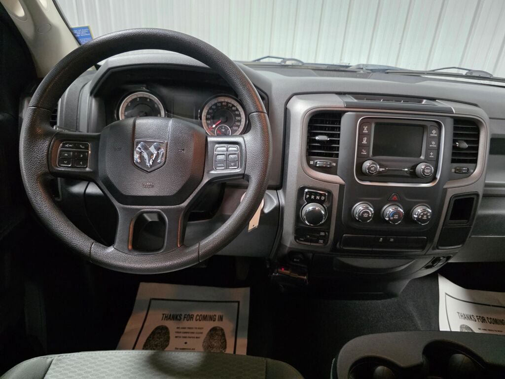 Used 2018 RAM 1500 Express AWD/4WD image 7
