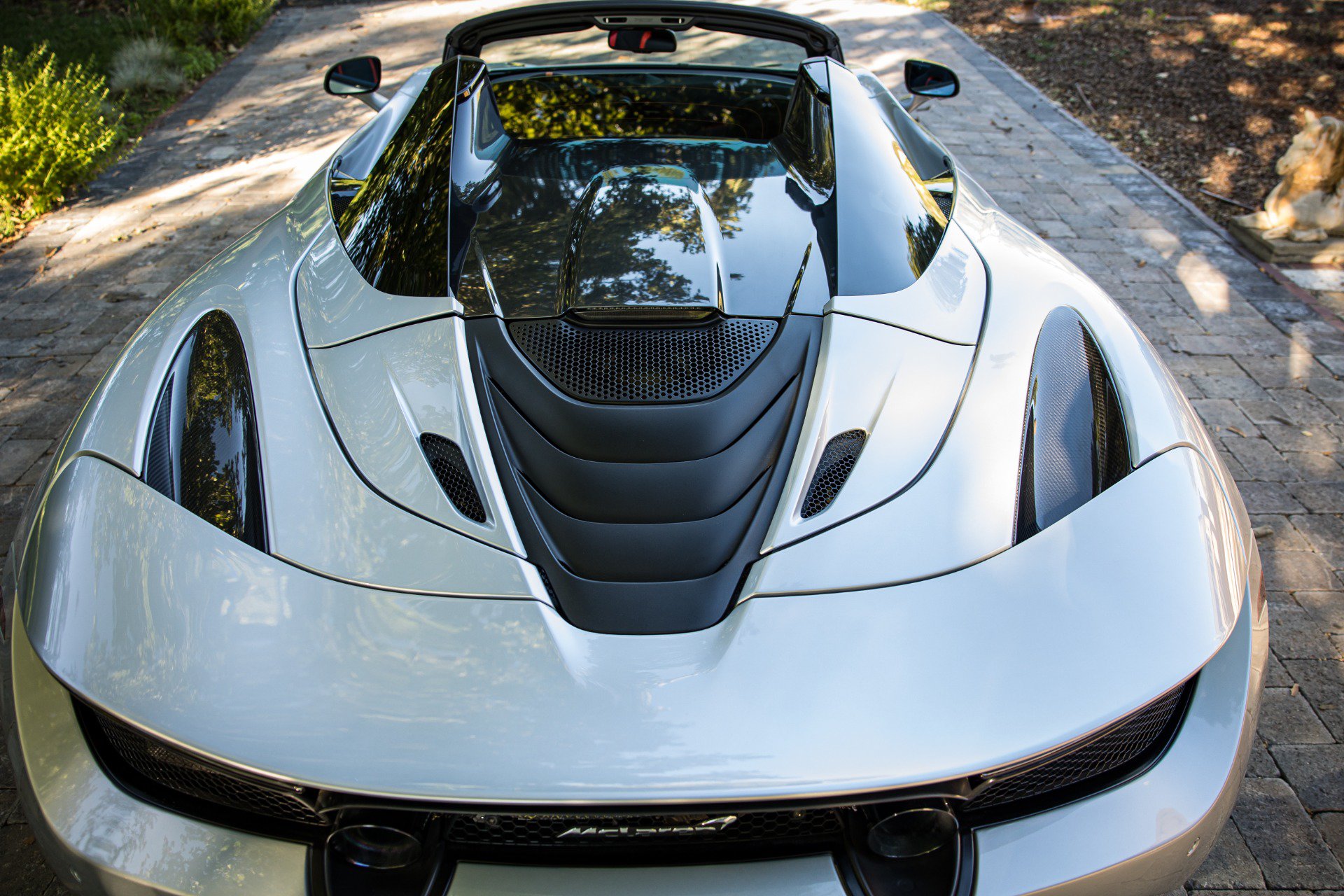 Used 2021 McLaren 720S Performance RWD image 34