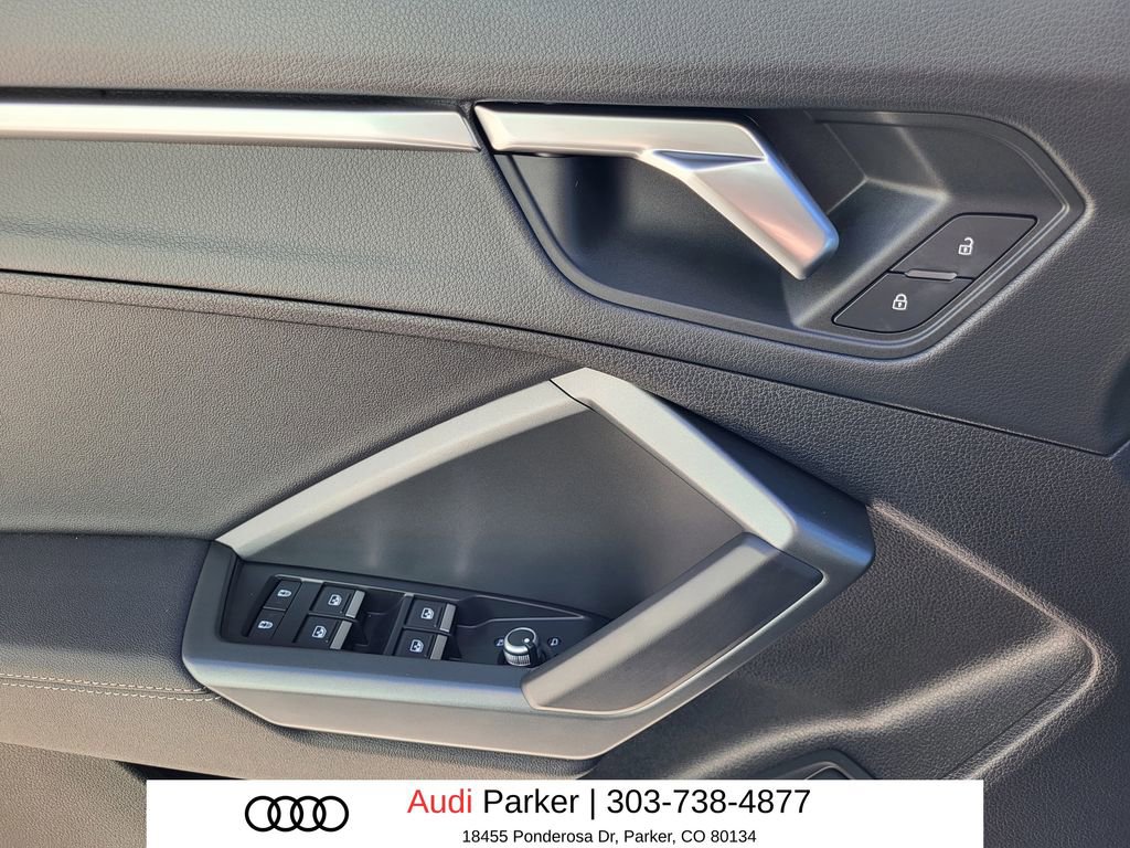 Used 2025 Audi Q3 2.0T Premium w/ Convenience Package image 6