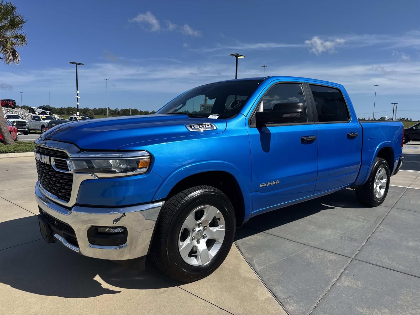 Certified 2025 RAM 1500 Big Horn AWD/4WD image 3