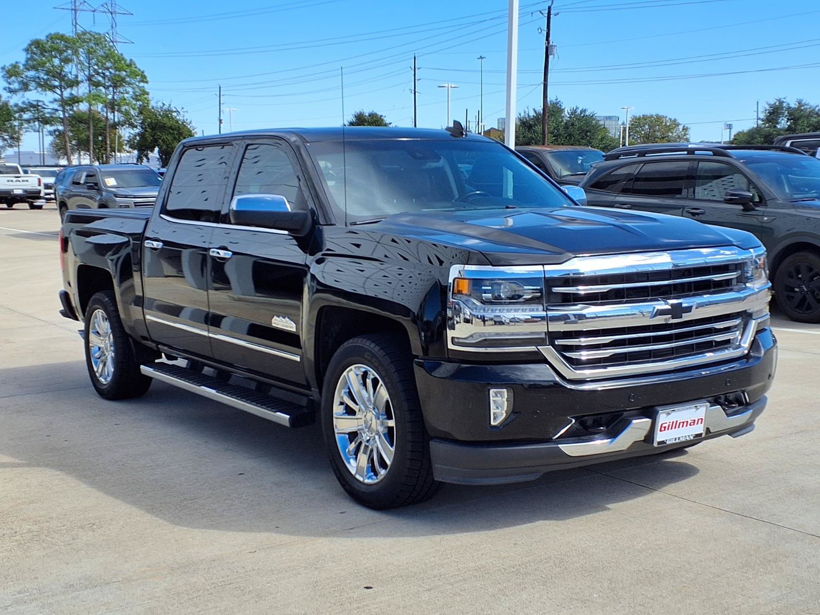 Used 2018 Chevrolet Silverado 1500 High Country RWD image 2