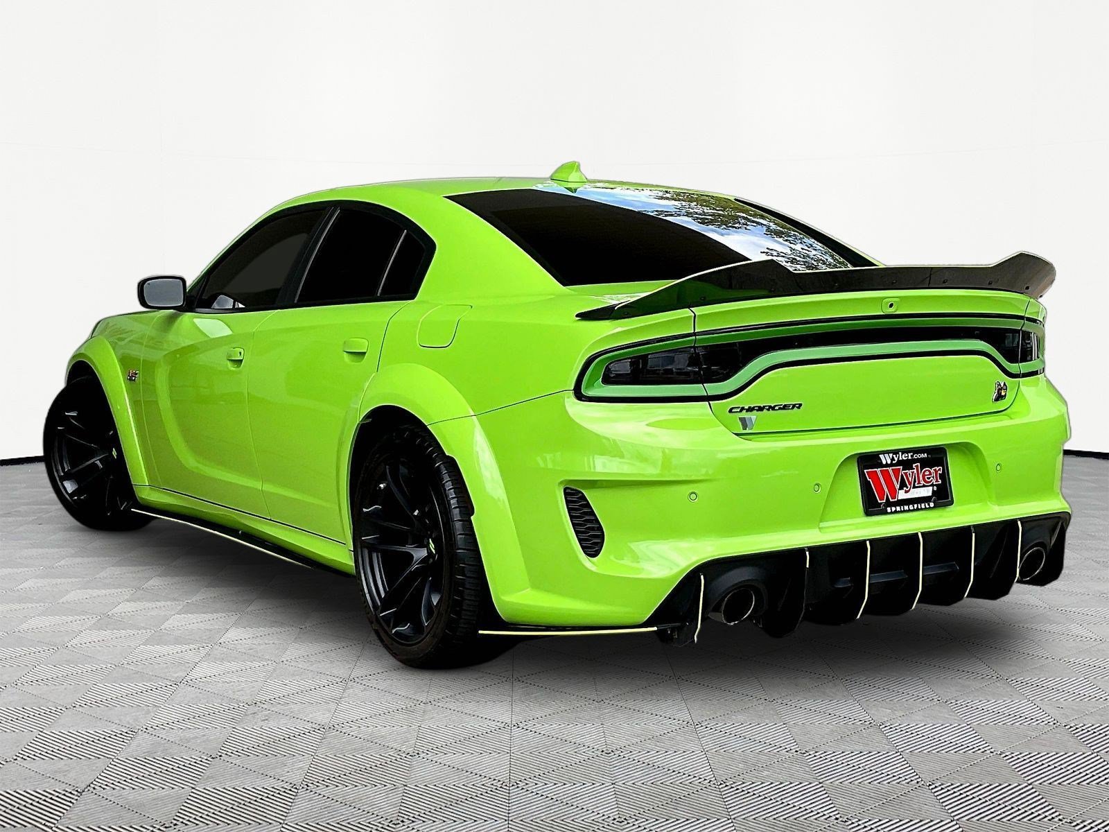 Used 2023 Dodge Charger Scat Pack RWD image 4