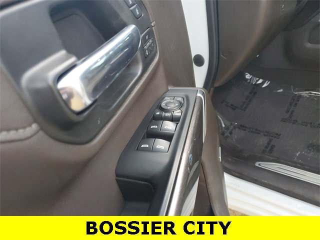 Certified 2020 Chevrolet Silverado 2500 LTZ w/ LTZ Premium Package image 12