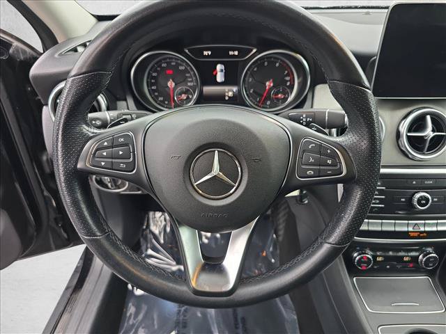 Used 2020 Mercedes-Benz GLA 250 4MATIC image 18