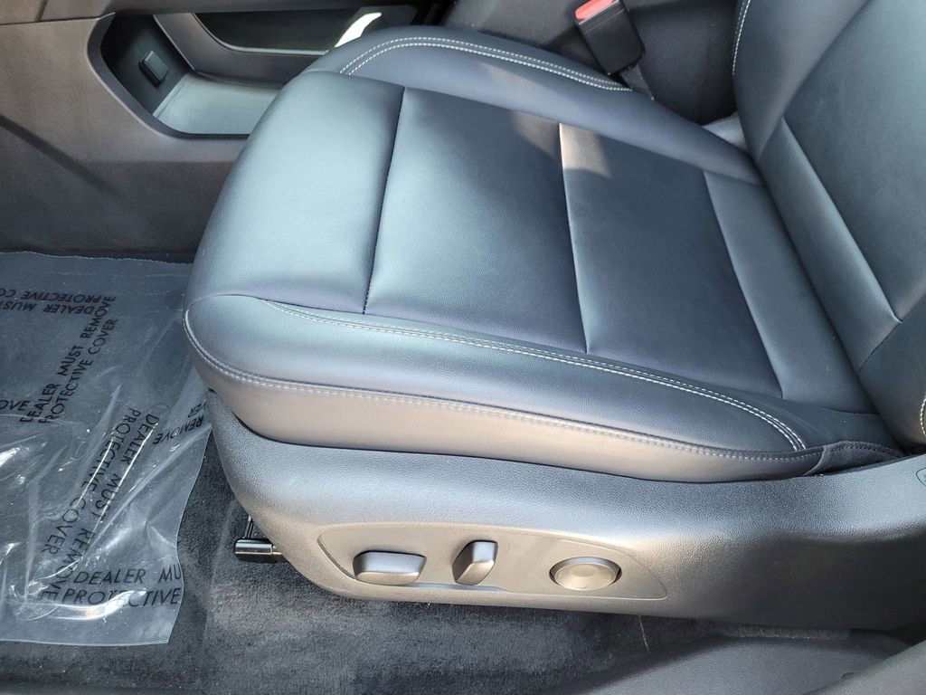 Used 2024 GMC Acadia Elevation AWD/4WD image 18