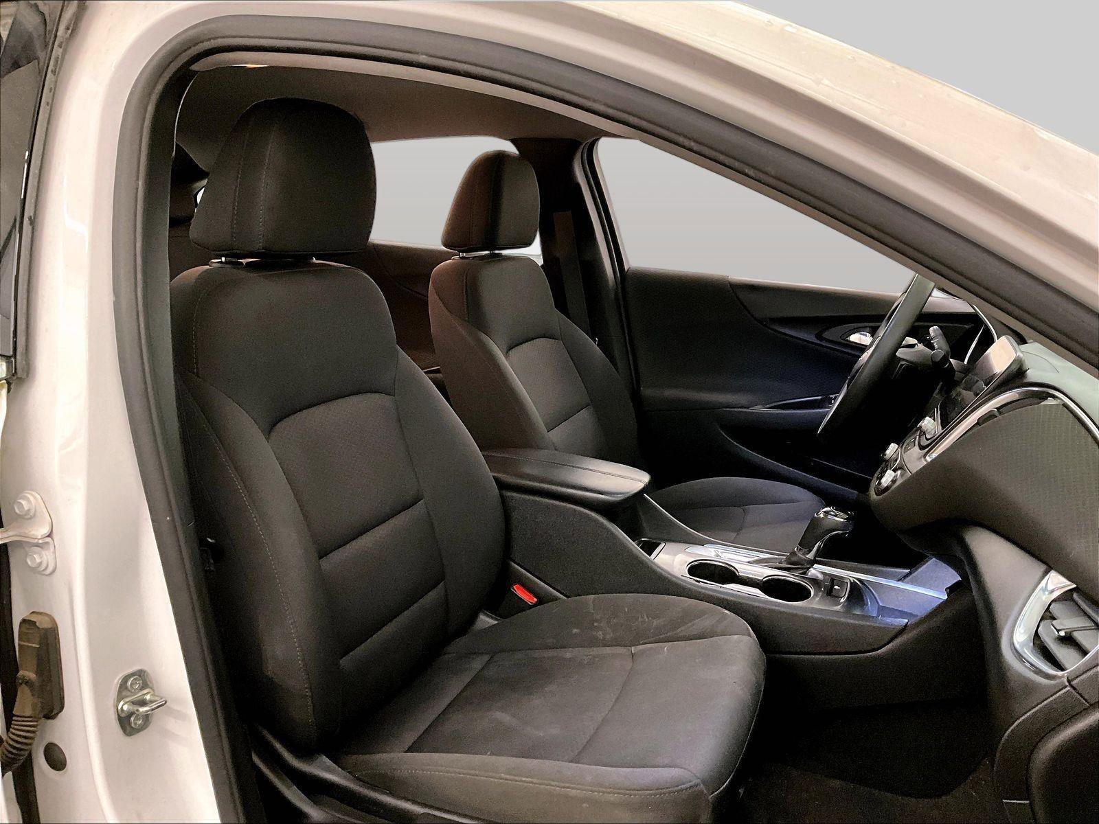 Used 2020 Chevrolet Malibu LT FWD image 7