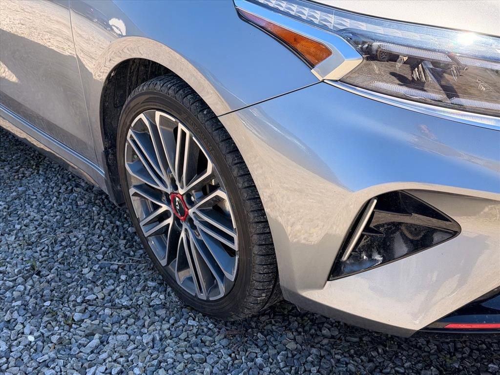 Used 2023 Kia Forte GT w/ GT2 Package image 12