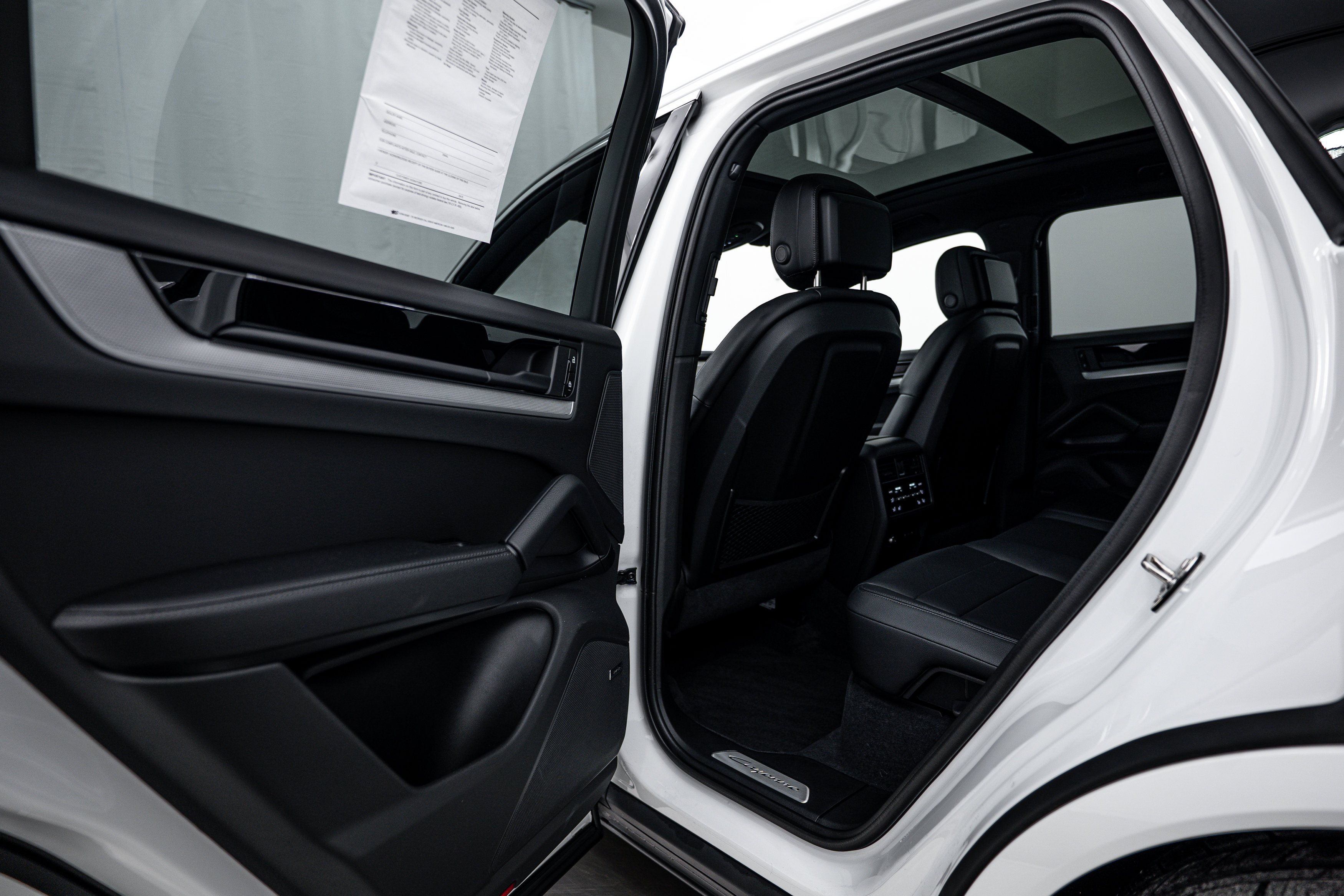 Certified 2026 Porsche Cayenne image 21