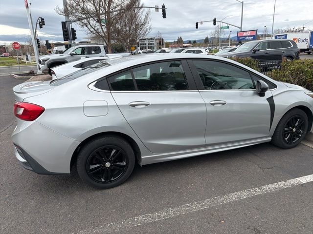 Used 2018 Chevrolet Cruze LT w/ RS Package image 5