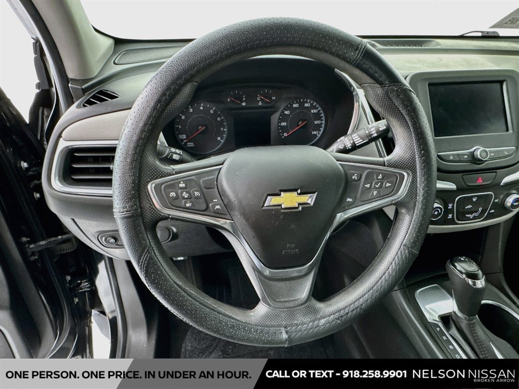 Used 2020 Chevrolet Equinox LS w/ LS Convenience Package FWD image 11