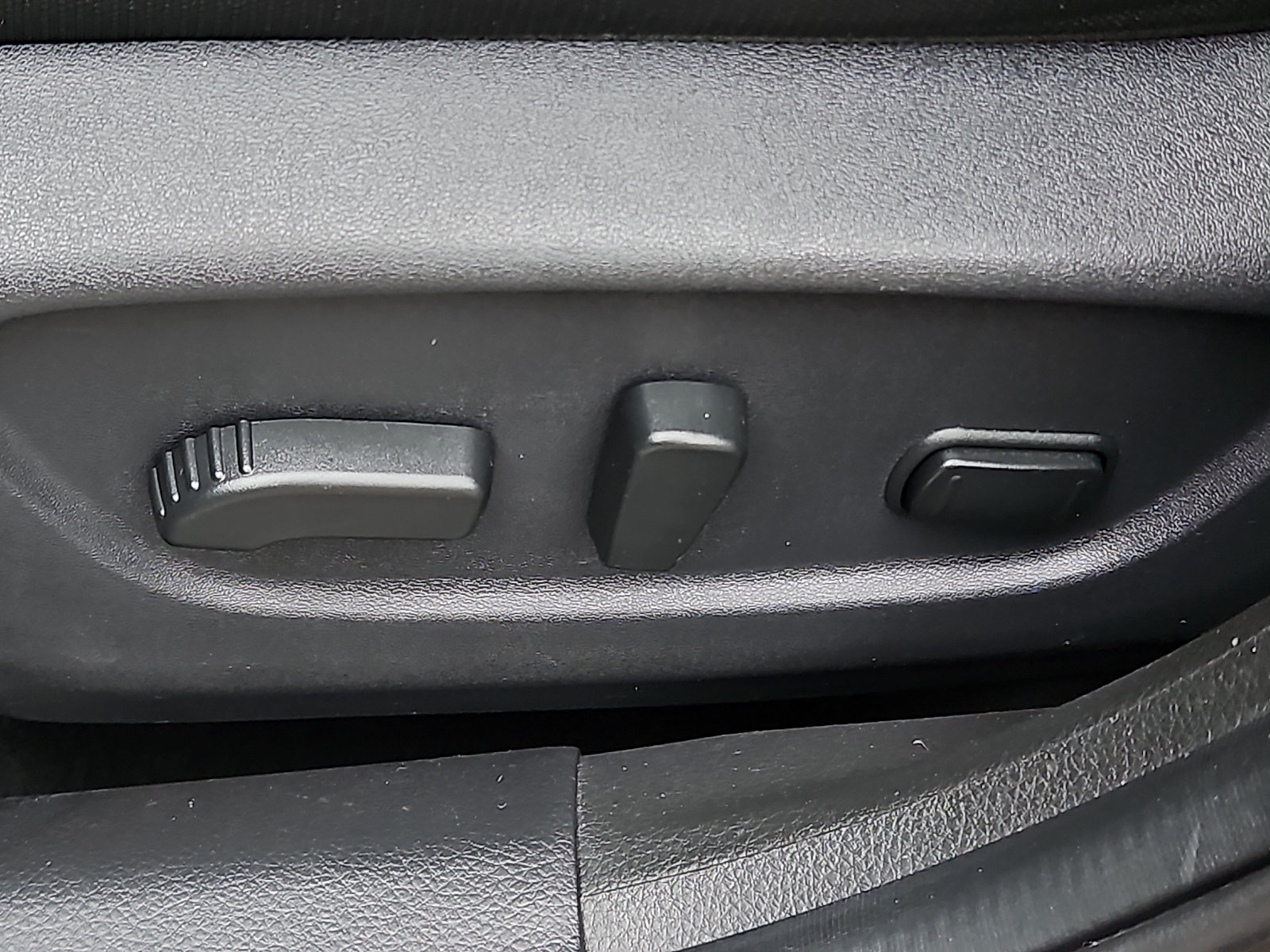Certified 2019 Nissan Rogue SV AWD/4WD image 25