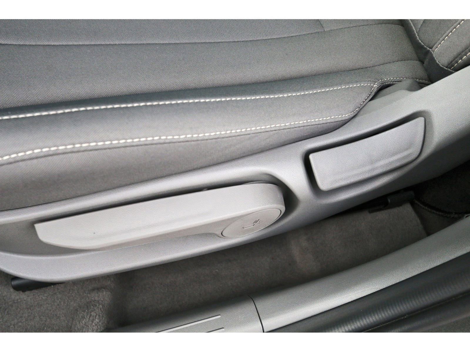 Certified 2025 Hyundai Elantra Sport FWD image 29