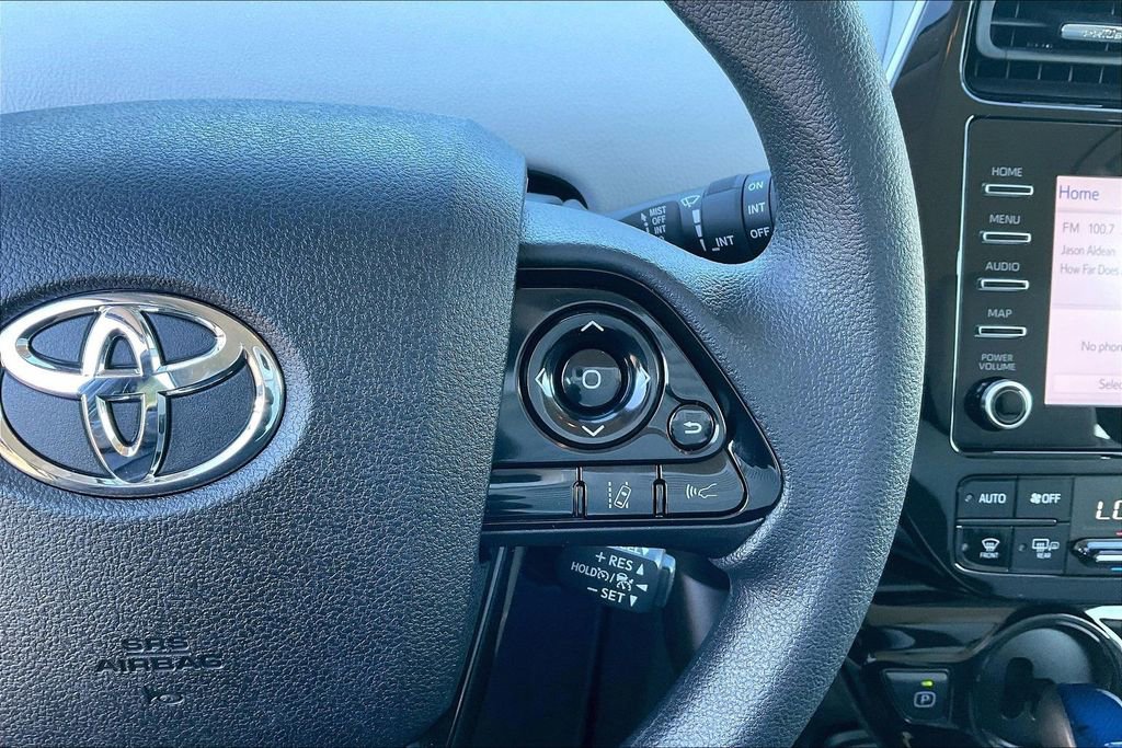 Used 2020 Toyota Prius LE image 12