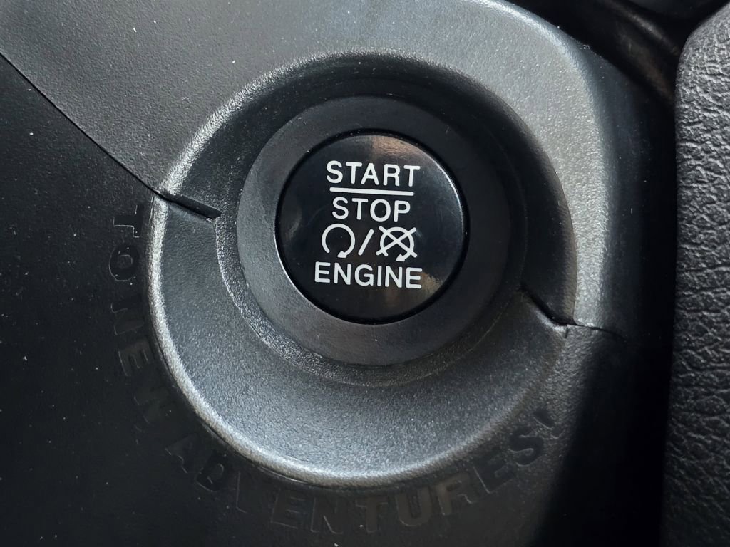 Used 2018 Jeep Renegade Sport w/ Power & Air Group image 10