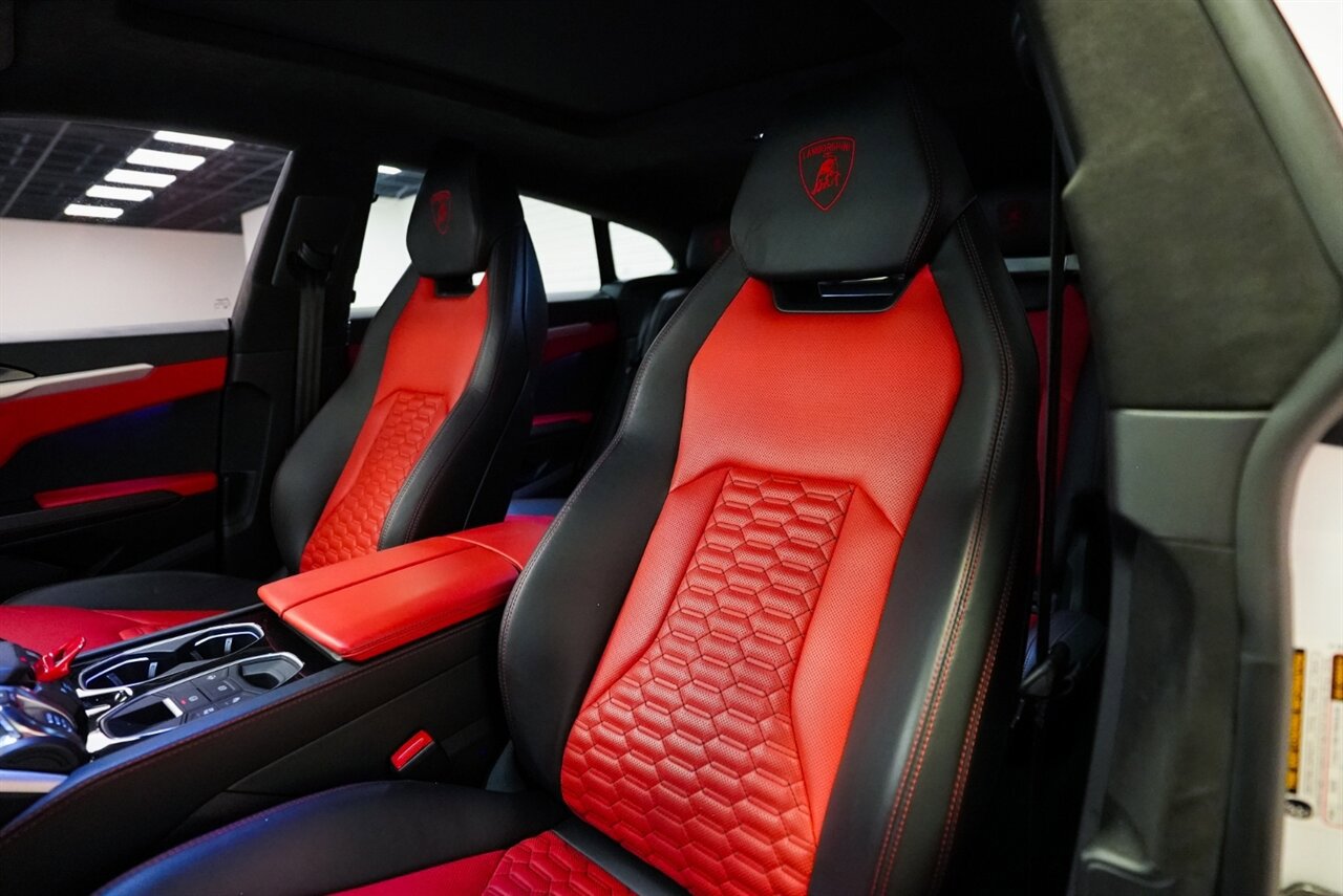 Used 2021 Lamborghini Urus AWD/4WD image 13